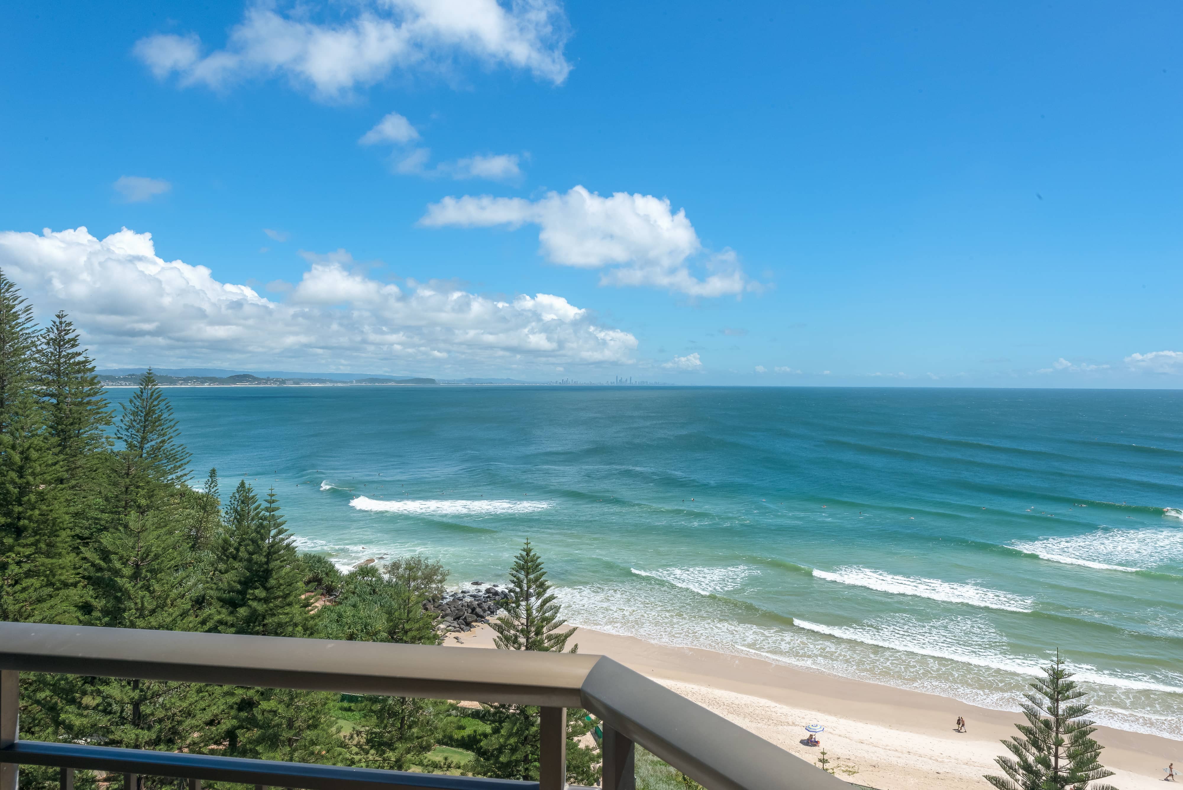 Beachfront Gold Coast Bayview Apartments