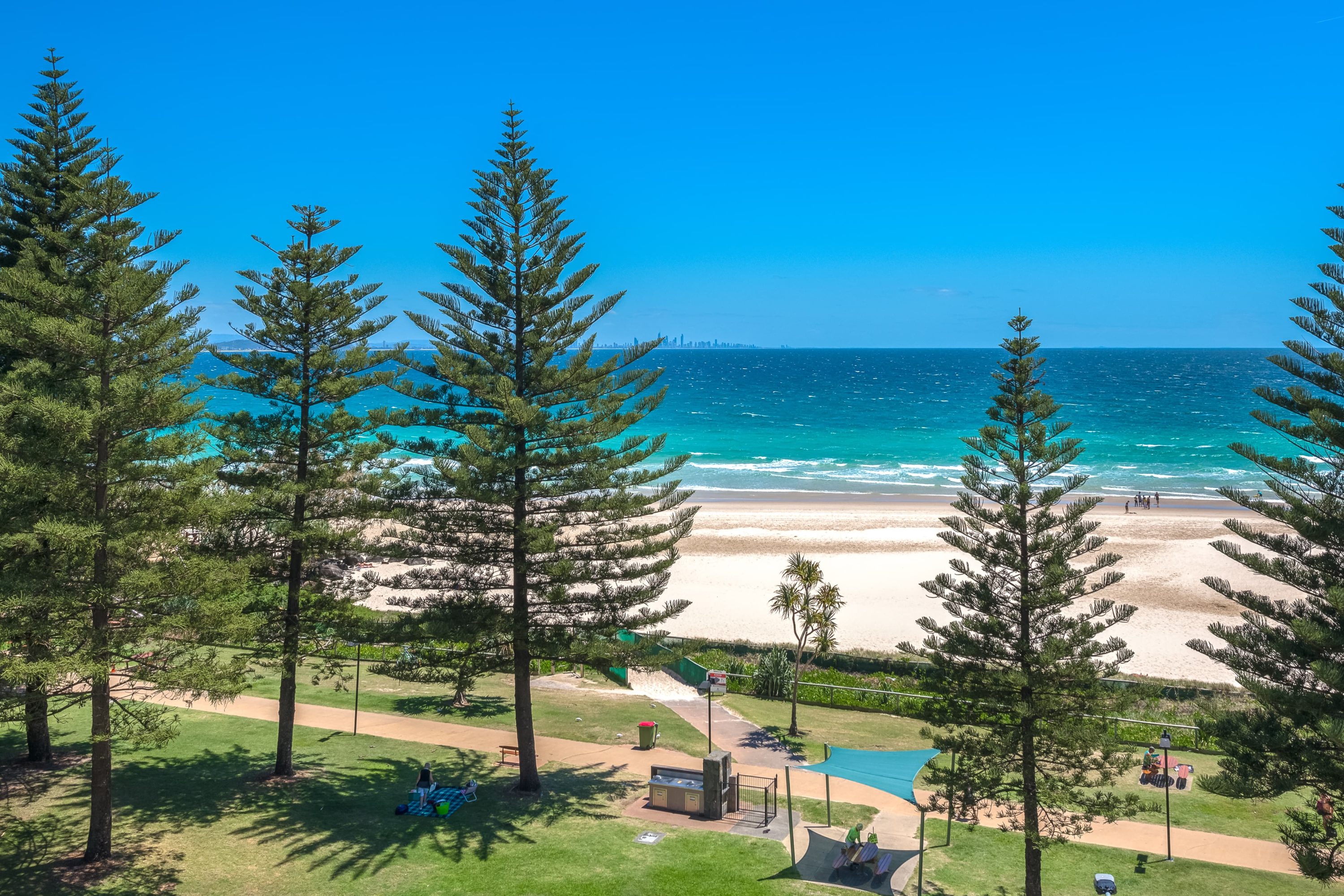 Beachfront Gold Coast Bayview Apartments