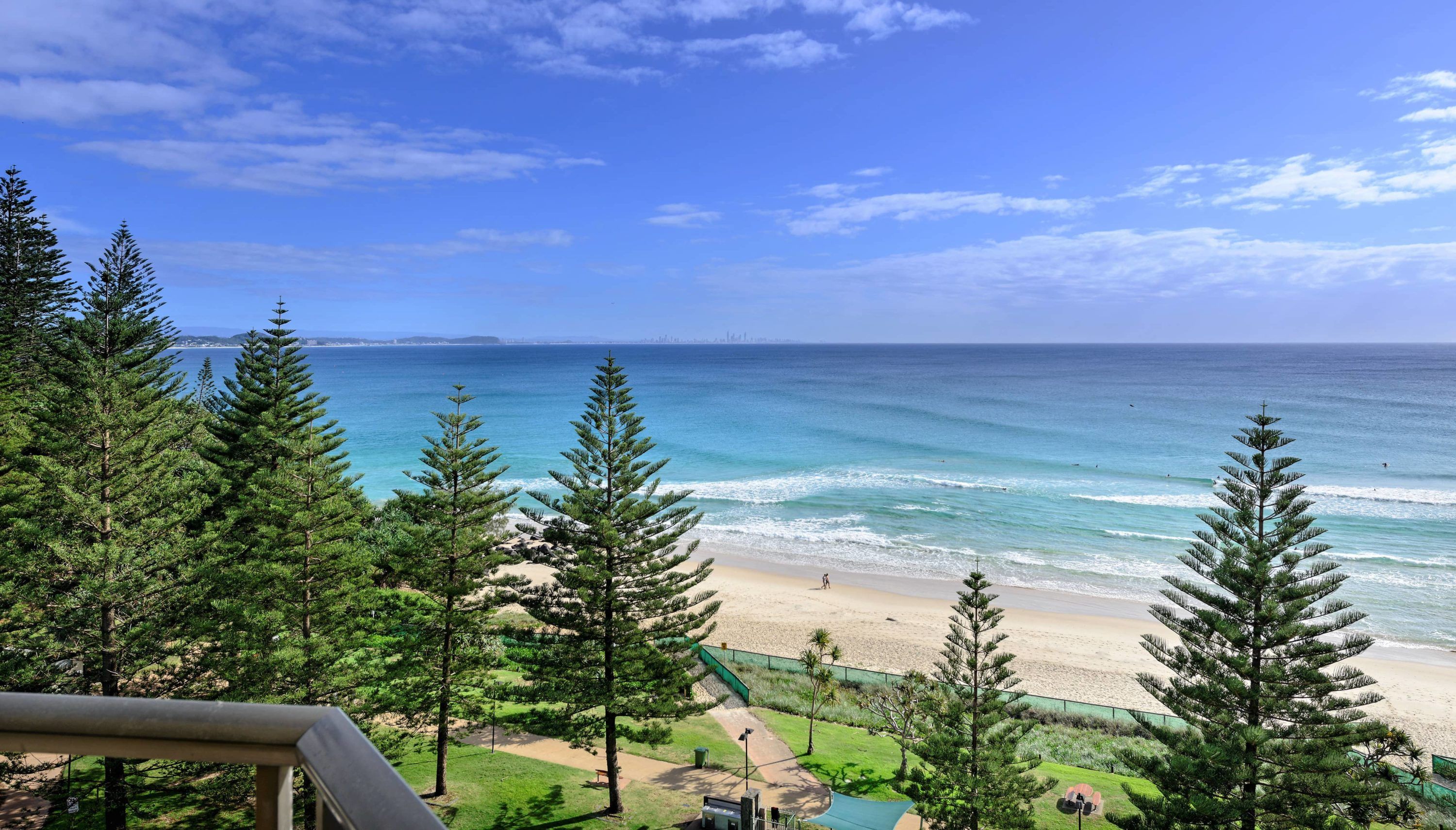 Self Contained Rainbow Bay Bayview Apartments